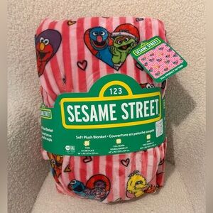 NWT Sesame Street blanket Red and White